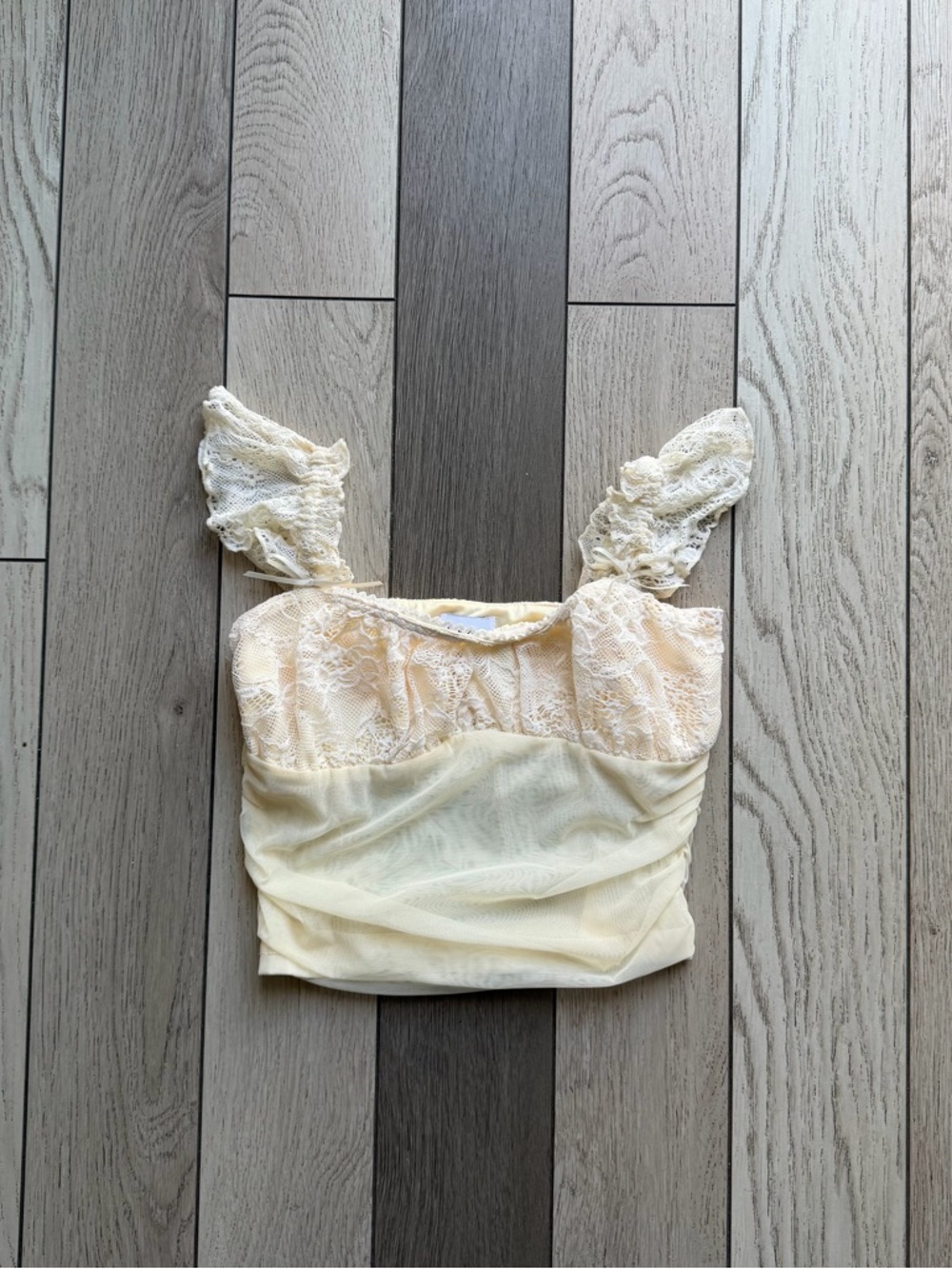 Princess Polly Lace-Trim Cream Yellow Cropped Camisole size 2